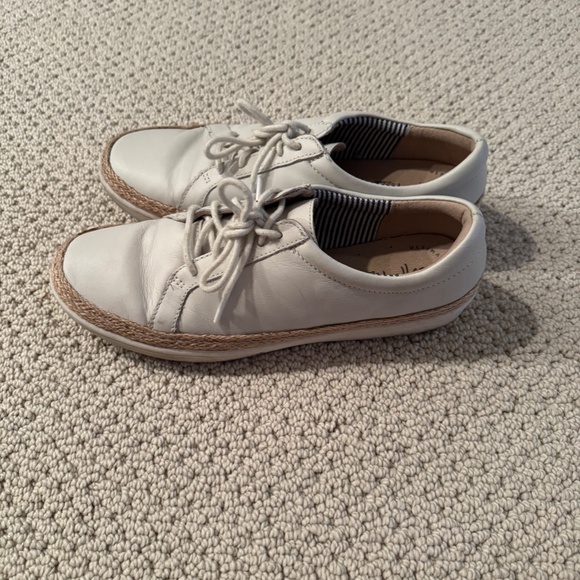 clarks tie shoes - Picture 6 of 6